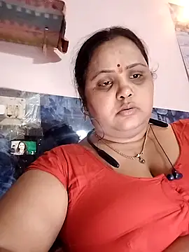 Snapshot of Kiyara7 chatting on 02.19.25 Kiyara7 online show from 02.19.25