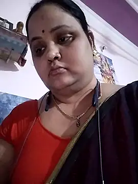 Snapshot of Kiyara7 chatting on 02.20.25 Kiyara7 online show from 02.20.25