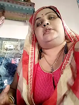 Snapshot of Kiyara7 chatting on 02.21.25 Kiyara7 online show from 02.21.25