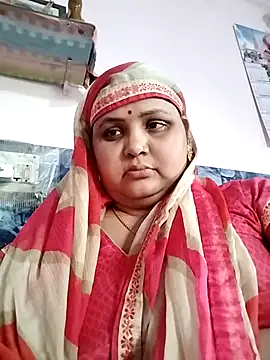 Snapshot of Kiyara7 chatting on 02.22.25 Kiyara7 online show from 02.22.25