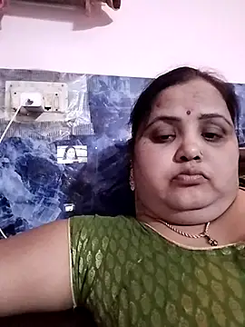 Snapshot of Kiyara7 chatting on 02.23.25 Kiyara7 online show from 02.23.25