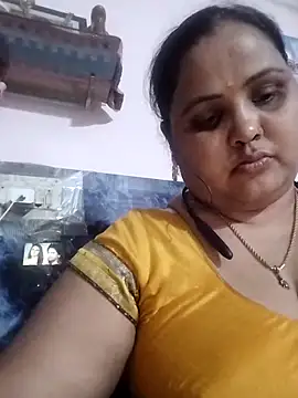 Snapshot of Kiyara7 chatting on 02.23.25 Kiyara7 online show from 02.23.25