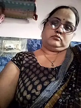 Snapshot of Kiyara7 chatting on 02.25.25 Kiyara7 online show from 02.25.25