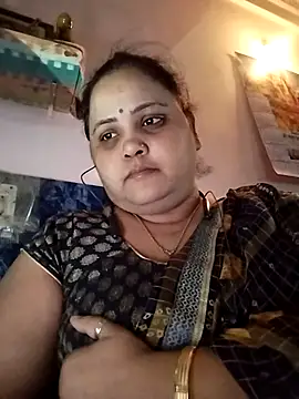 Snapshot of Kiyara7 chatting on 02.26.25 Kiyara7 online show from 02.26.25