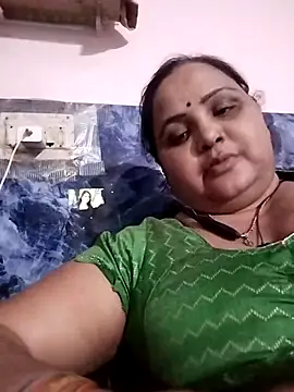 Snapshot of Kiyara7 chatting on 02.26.25 Kiyara7 online show from 02.26.25