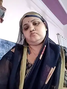 Snapshot of Kiyara7 chatting on 03.03.25 Kiyara7 online show from 03.03.25