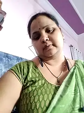 Snapshot of Kiyara7 chatting on 03.04.25 Kiyara7 online show from 03.04.25