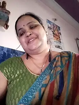 Snapshot of Kiyara7 chatting on 03.05.25 Kiyara7 online show from 03.05.25