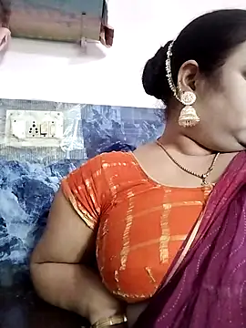 Snapshot of Kiyara7 chatting on 03.05.25 Kiyara7 online show from 03.05.25