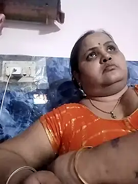 Snapshot of Kiyara7 chatting on 03.05.25 Kiyara7 online show from 03.05.25