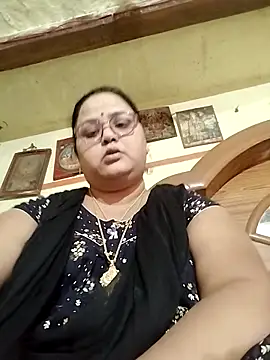 Snapshot of Kiyara7 chatting on 03.16.25 Kiyara7 online show from 03.16.25