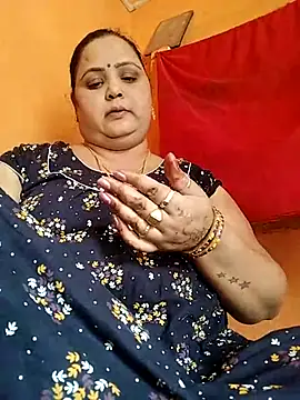 Snapshot of Kiyara7 chatting on 03.17.25 Kiyara7 online show from 03.17.25