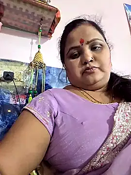 Snapshot of Kiyara7 chatting on 10.02.25 Kiyara7 online show from 10.02.25