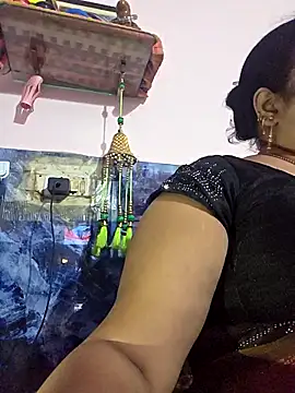 Snapshot of Kiyara7 chatting on 10.04.25 Kiyara7 online show from 10.04.25