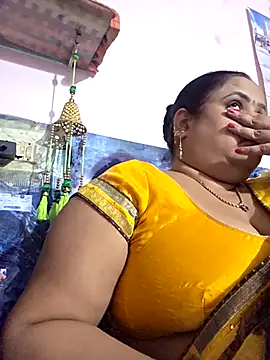 Snapshot of Kiyara7 chatting on 10.07.25 Kiyara7 online show from 10.07.25