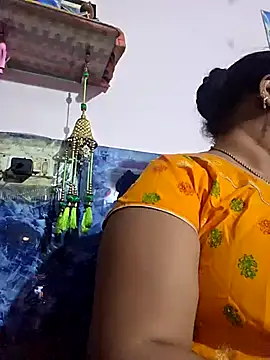 Snapshot of Kiyara7 chatting on 10.08.25 Kiyara7 online show from 10.08.25