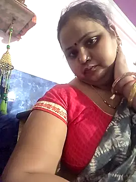 Snapshot of Kiyara7 chatting on 10.10.25 Kiyara7 online show from 10.10.25