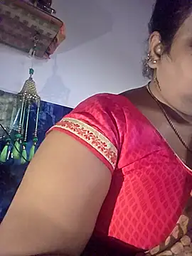 Snapshot of Kiyara7 chatting on 10.15.25 Kiyara7 online show from 10.15.25