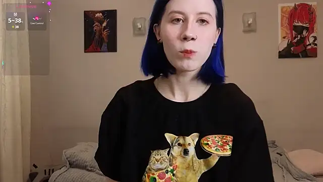 Snapshot of christy_memeow chatting on 02.10.25 christy memeow online show from 02.10.25