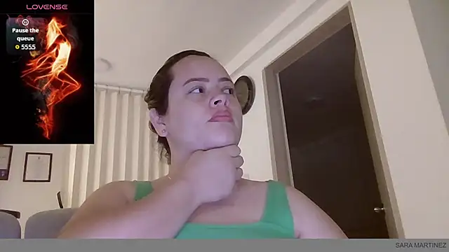 Snapshot of saramartinez1000 chatting on 10.02.25 saramartinez1000 online show from 10.02.25