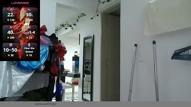 Snapshot of saramartinez1000 chatting on 10.13.25 saramartinez1000 online show from 10.13.25