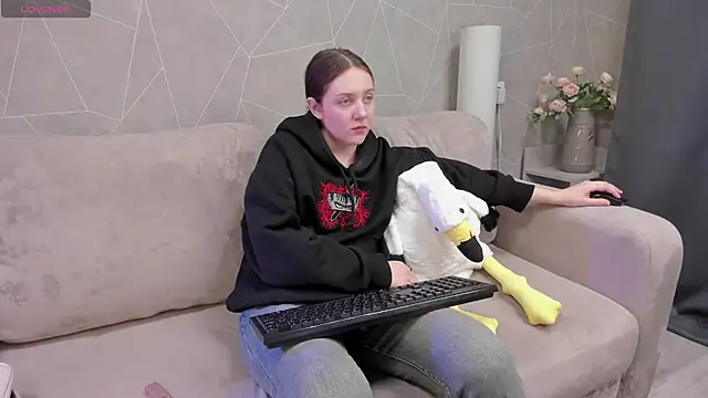 Snapshot of Kvetachka chatting on 03.20.25 Kvetachka online show from 03.20.25