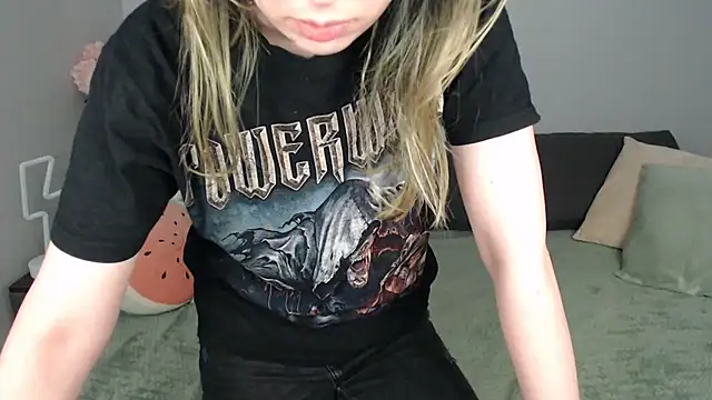 Mini Diva online show from 09.12.25