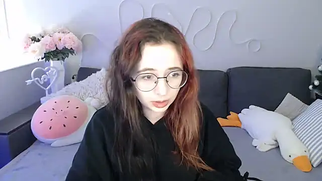 Mini Diva online show from 03.04.26