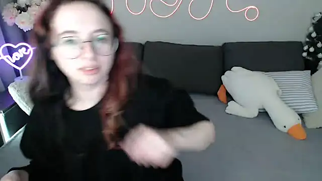 Mini Diva online show from 03.28.26