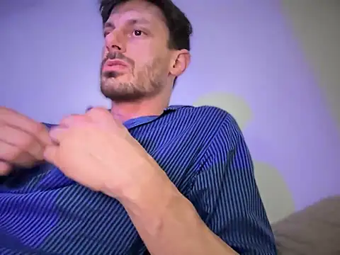 nicolaaaaas online show from 01.11.25