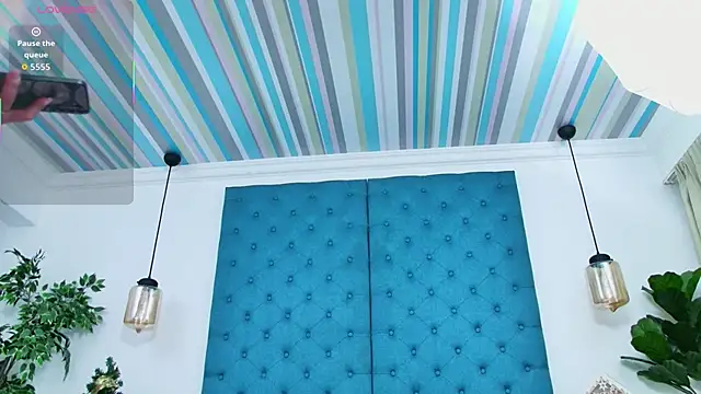 BriannaHart online show from 12.19.25