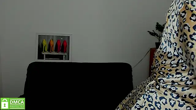 annakillianox online show from 10.18.25