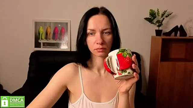 Snapshot of annakillianox chatting on 04.27.26 annakillianox online show from 04.27.26
