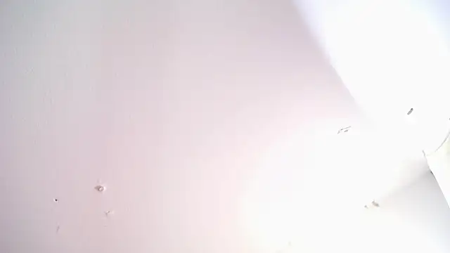 luly pink online show from 11.08.25