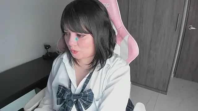 Snapshot of _hikaru_arimura chatting on 10.23.25 hikaru arimura online show from 10.23.25