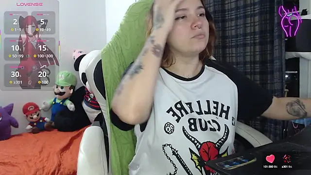 Betty Hoe online show from 01.29.25