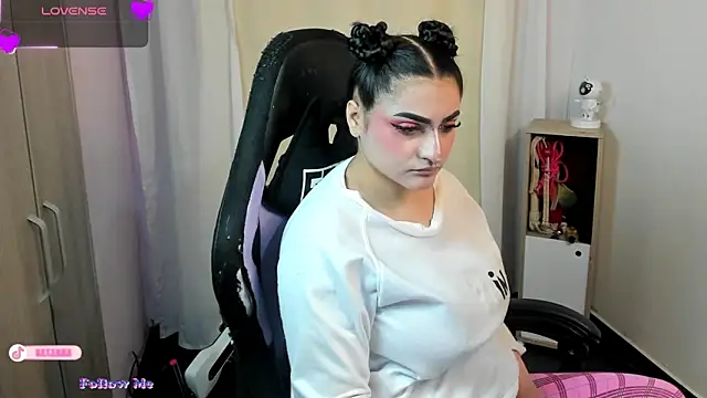 setzuna  online show from 10.30.25