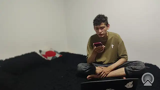 Alex Montes online show from 06.05.26