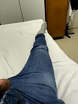 Snapshot of onbifeet chatting on 02.20.25 onbifeet online show from 02.20.25