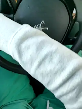 Snapshot of onbifeet chatting on 03.07.25 onbifeet online show from 03.07.25