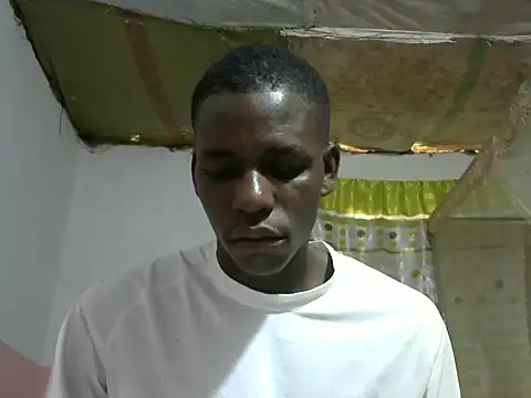 Snapshot of Bigras0011 chatting on 09.20.25 Bigras0011 online show from 09.20.25