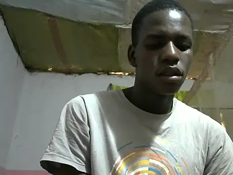 Snapshot of Bigras0011 chatting on 09.26.25 Bigras0011 online show from 09.26.25