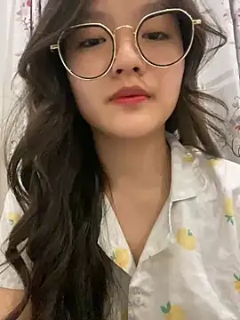 Krixxi22 online show from 12.12.24