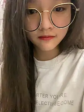 Krixxi22 online show from 12.30.24