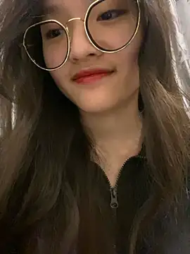 Krixxi22 online show from 02.24.25