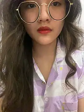 Krixxi22 online show from 03.04.25