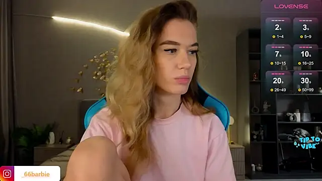 Snapshot of BBabyShark chatting on 02.03.25 BBabyShark online show from 02.03.25