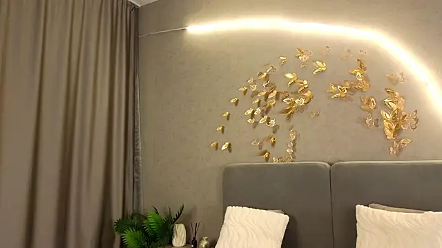 Snapshot of BBabyShark chatting on 02.12.25 BBabyShark online show from 02.12.25