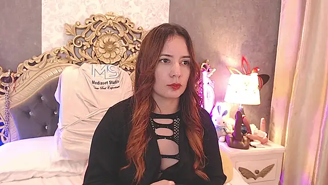 Giselle Noah online show from 02.04.26