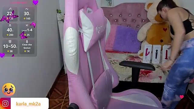 Snapshot of karla_cute01 chatting on 03.04.25 karla cute01 online show from 03.04.25